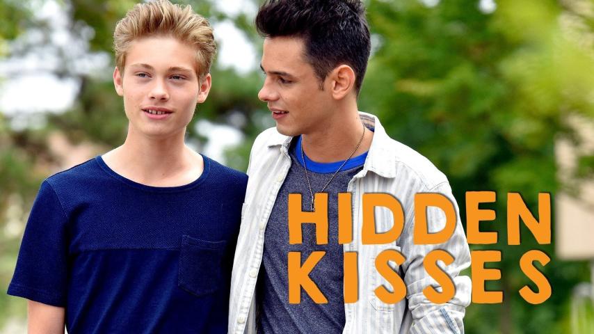 فيلم Hidden Kisses 2016 مترجم